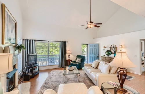 Windsor Green House | 5 Star Family Home Lovely,Clean, Comfortable