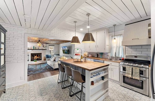 Northeast Minneapolis Arts District House | 5BR home* Minutes to DT, Venues & Breweries