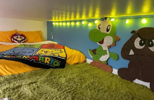 Hot Springs Apartment | 80s & 90s Apt with Mario Loft