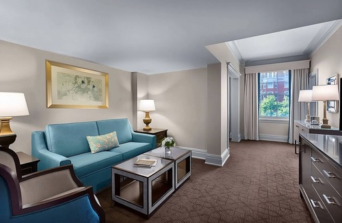 Central West End Apartment | A Few Minutes Walk from World Chess Hall of Fame! 3 Convenient Spaces, Pool!