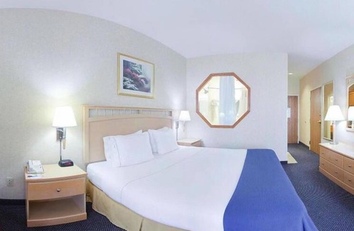 Abilene Hotel | Abilene Inn & Suites