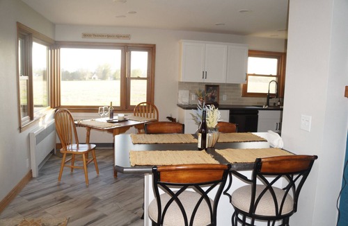 Onalaska House | Adorable 3-bedroom bungalow near Lake Onalaska