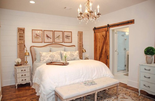 Conway Cottage | Adorable historic cottage close to downtown and colleges