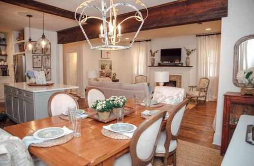 Conway Cottage | Adorable historic cottage close to downtown and colleges