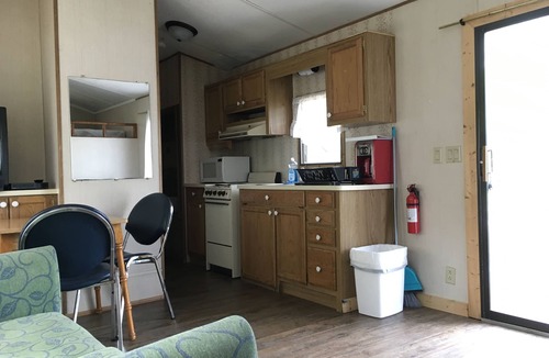 Adams Cottage | Affordable Cabin Minutes from the Wisconsin Dells & Castle Rock Lake