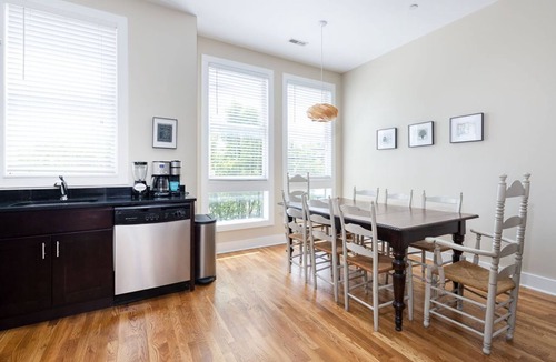 Belmont - Hillsboro House | Amazing Townhouse in the heart of 12th South District