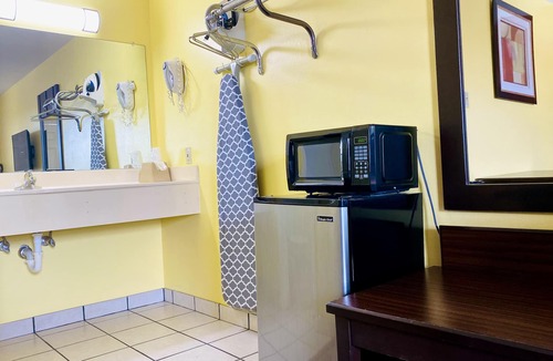 Kinder Hotel | American Inn of Kinder
