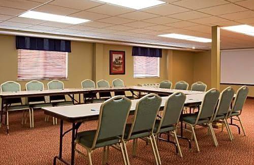 Republic Hotel | AmericInn by Wyndham Republic
