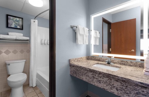 Austin Hotel | AmericInn by Wyndham Austin