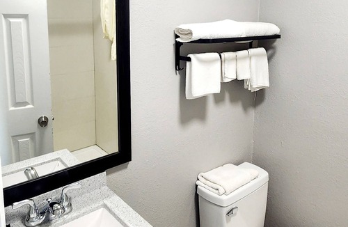 New Johnsonville Hotel | Anchor inn