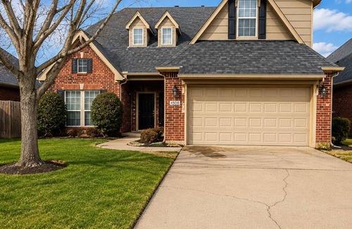 Broken Arrow House | Arrow Oklahoma Home