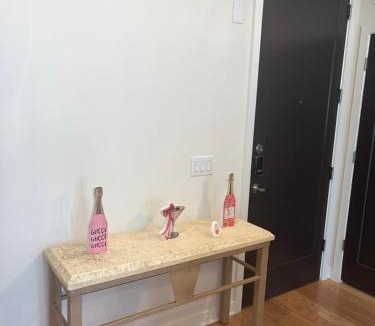 Washington Ave./ Memorial Park Apartment | Arthouse