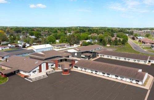 Lake Hallie Hotel | Avalon Hotel & Conference Center