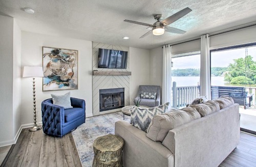 Hot Springs Apartment | Balcony and Lake Access Hot Springs Getaway!
