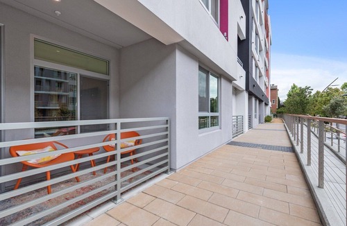 Milpitas Apartment | Barsala - Modern Studio, Beer Garden, Fast WiFi
