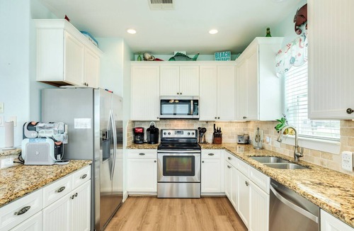 Terramar Beach House | Beachfront Pet Friendly Home w/HOT TUB, Fenced Yard - Steps from Gulf & Beach