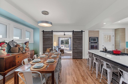 Ellis Historical District House | Beachside, Chefs Kitchen, High-End Everything
