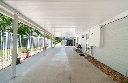 Bid-a-wee Beach House | Beachside Hideaway | Near the Shore & Dog-Friendly