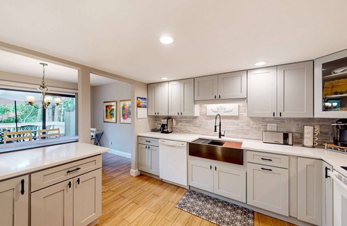 Shipyard Plantation Condo | Beachwalk at Shipyard Pool, Golf & Tennis Center Stroll 5 Minutes to Sand