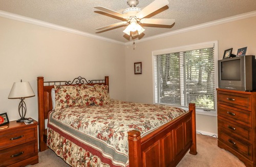 Hot Springs Village House | BEAUTIFUL AND SPACIOUS GOLF FRONT HOME ON #4 FAIRWAY OF MAGELLAN GOLF COURSE