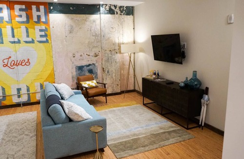 Arts District Apartment | Beautiful Apartment in the Heart of Downtown! (Loft 203)
