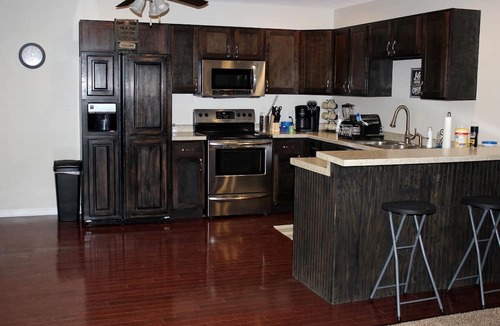 Moscow Cabin | Beautiful Cabin near the Cedar River for a Perfect Family Vacation in Letts, Iowa