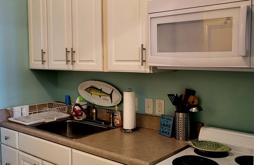 Holiday Island Condo | Beautiful location, close to Eureka Springs. No cleaning fee!