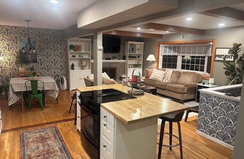 St. Anthony House | Beautiful, peaceful and oh so comfortable Twin City oasis