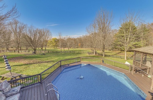 Fort Edward House | Beautiful & Unique Farmhouse 15 Mi to Saratoga