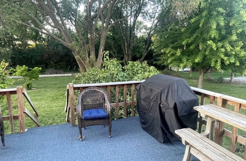 Shelbyville House | Beautiful vacation home seconds away from Lake Shelbyville Beach and Boat Ramp!
