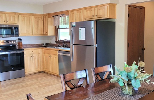 Sylvan Shores House | Beaver Lake House w/Game Room, Lake View, Dock Access Swim Deck, Eureka Springs
