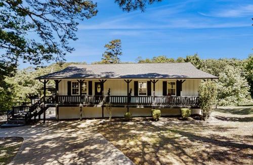 Rogers House | Beaver Lake Pool House