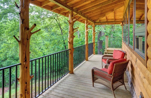 Sylvan Shores Cabin | Beaver Lake Waterfront Homestead House with Hot Tub ON Beaver Lake w/Dock/Slips. Rate is based on 2 people