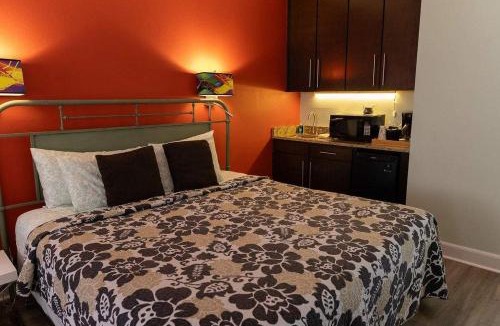 Eureka Springs Historic District Apartment | Bella Paradiso Condo 12 King Walk Dwntwn Parking