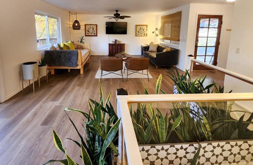 Bella Vista House | Bella Vista Retreat near Mtn Biking Trails!