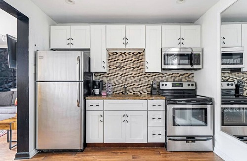 Melrose Condo | Best Of Nashville - Award Winning, Top Floor Studio and Pool