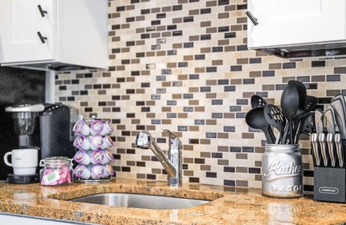Melrose Condo | Best Of Nashville - Award Winning, Top Floor Studio and Pool