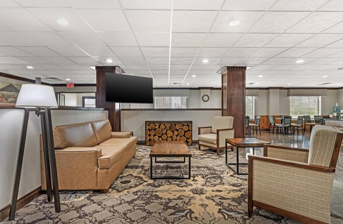 Neosho Hotel | Best Western Big Spring Lodge