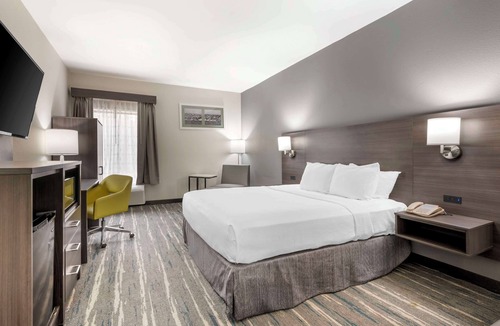Mattoon Hotel | Best Western Heartland Inn