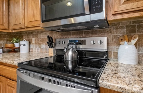 Bentonville House | BIKE IN/OUT🔷 Close to ApplegateTrail/ColerTrail/Downtown & Marrs Merc🔷DOGS OK!