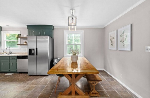 Clarksville House | Blakemore House | Sleeps 7+ | Pet-Friendly Big Yard Near Fort Campbell & Downtown