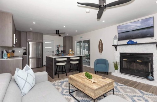 Rocky Mount House | Blue Horizon Hideaway w/private Dock