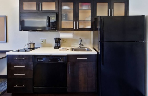 Richfield Hotel | Blue Way Inn & Suites Extended Stay Bloomington Airport - Minneapolis