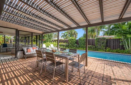 Harbour Inlet House | Boho Chic/Heated Pool/Walk To Beach/Escapism at its finest/Coconut Key/H0MES