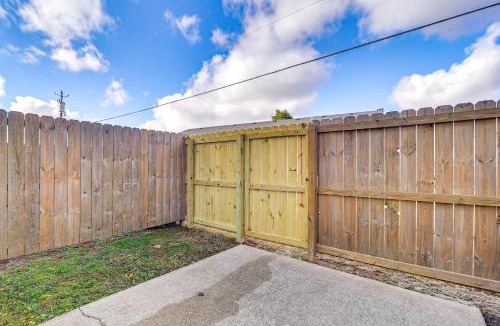 Bowling Green House | Bowling Green Townhome: 4 Mi to Lost River Cave!