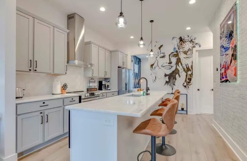 Hadley - Washington House | Broadway in 6 min/1.5 mi - TSU and Meharry convenient