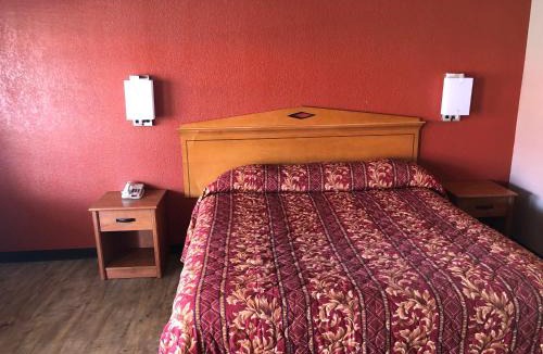 New Albany Hotel | Budget Inn - New Albany