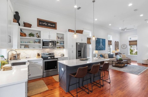 Orange Beach Cottage | BVR 54 - Shore Beats Work by Liquid Life