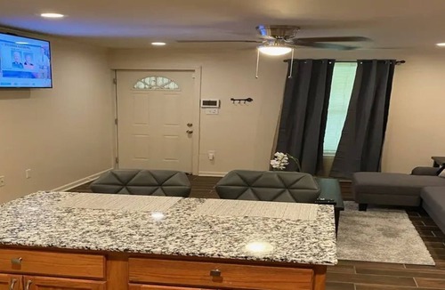 Highlands - Perkins Apartment | C-Beautiful Apartment/ Customed Luxury Design