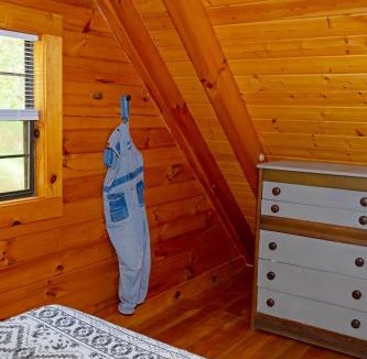 Mentone House | Cabin in the Woods | Trails, Fire Pit, BBQ